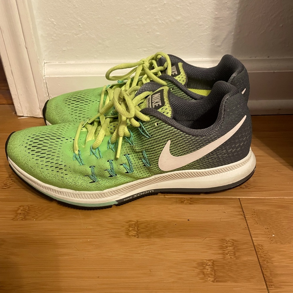 Nike women’s Pegasus 33 size 8.5